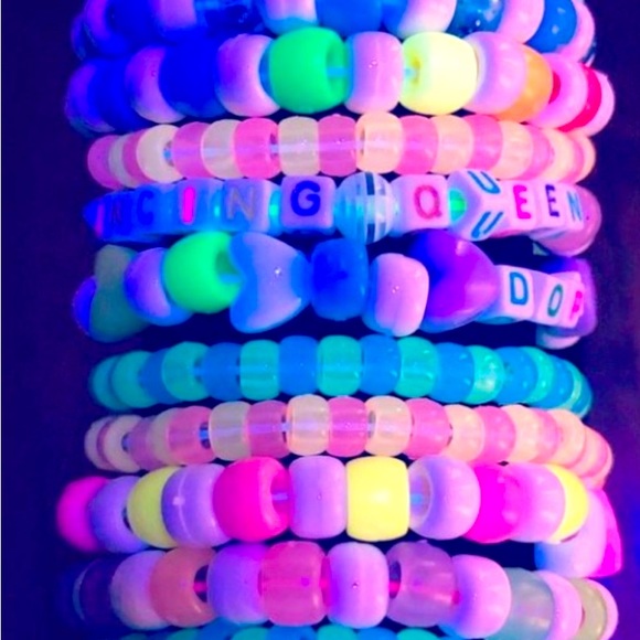 🍓 CUSTOM 🍓 Friendship Drip Rave Kandi Bracelets - Picture 1 of 10